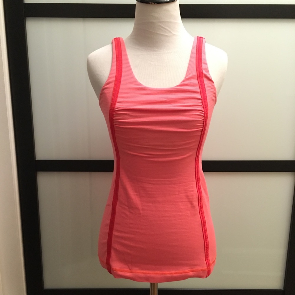 Lululemon Built In Shelf Bra Stretch Tank 4/6
